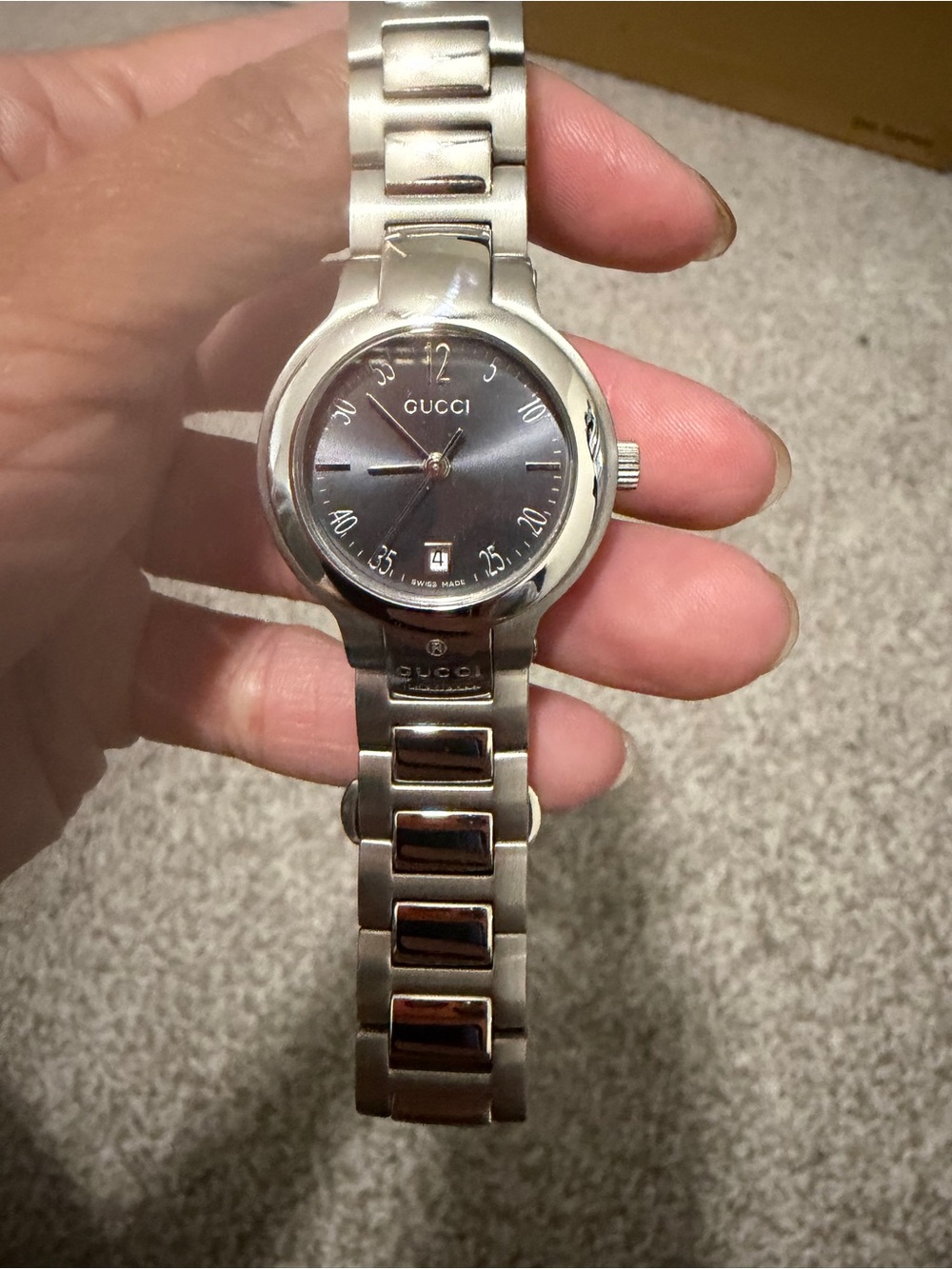 “Pre-Loved” Gucci Black and Silver Timepiece